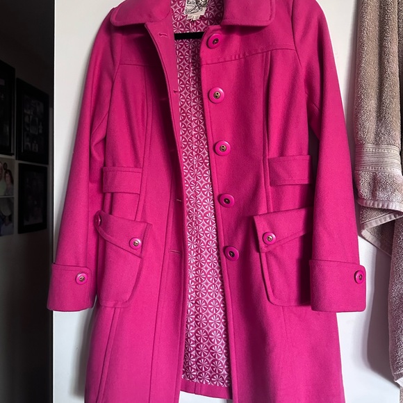 Women's Fuschia Wool Coat - Picture 8 of 9